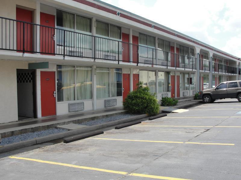 Royal Extended Stay Alcoa Exterior photo