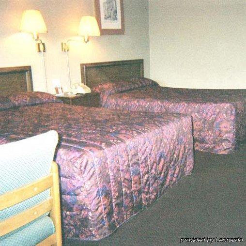 Royal Extended Stay Alcoa Room photo